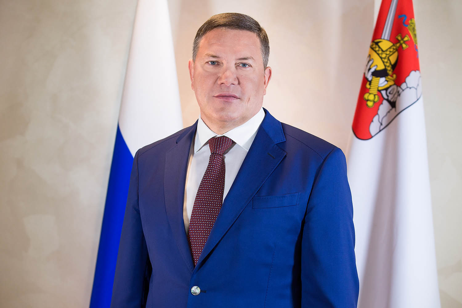 Поздравление подруге детства с днем рождения трогательное в стихах