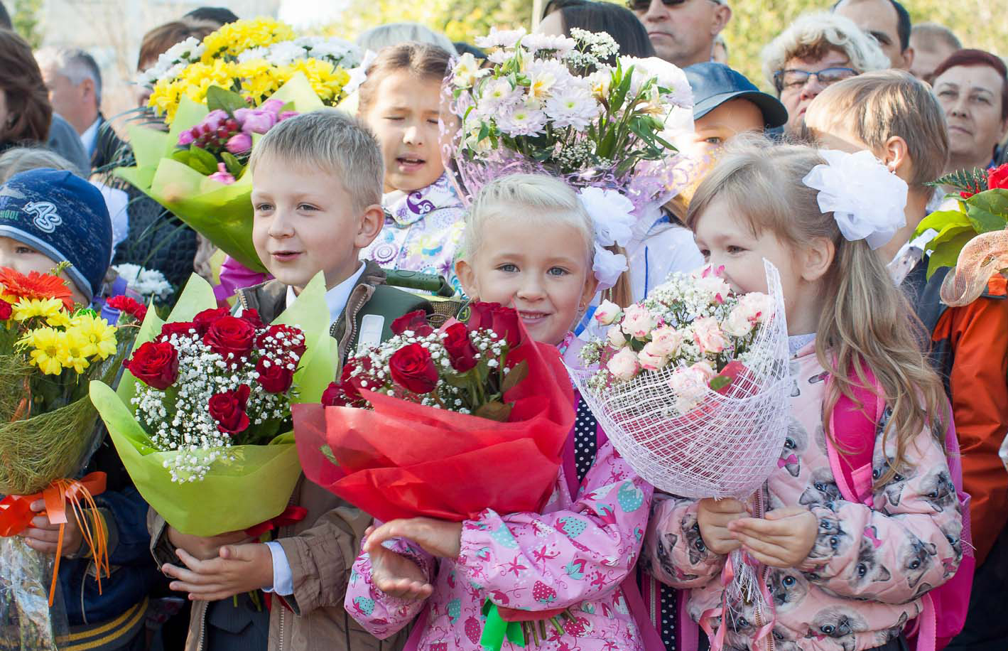 новый год школьники вологда. директор школы 42 вологда. вологда учебный год. вологда учебный год. сентябрь начало учебного года.